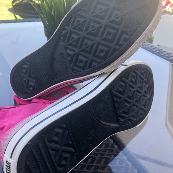 Converse “Chuck Taylor” Pink & Black High Top - Picture 4 of 5